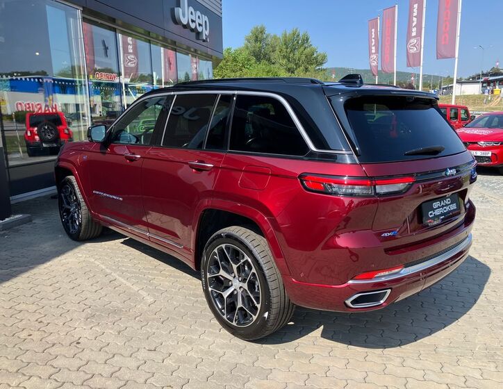 Jeep Grand Cherokee 12