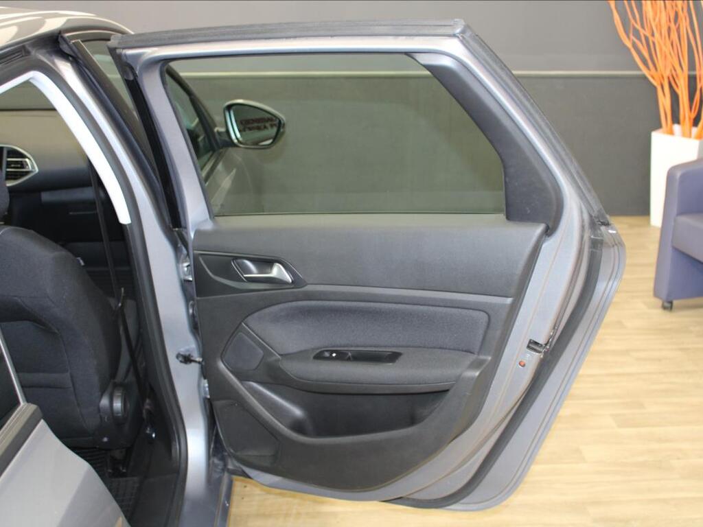 Peugeot 308 19
