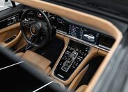 Porsche Panamera 32