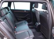 Volkswagen Passat 16