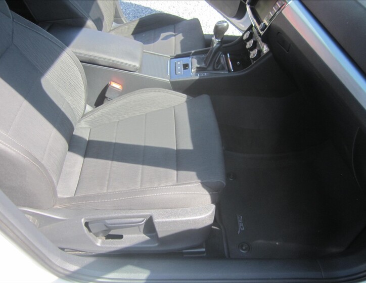 Škoda Superb 16