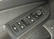 Volkswagen Golf 24