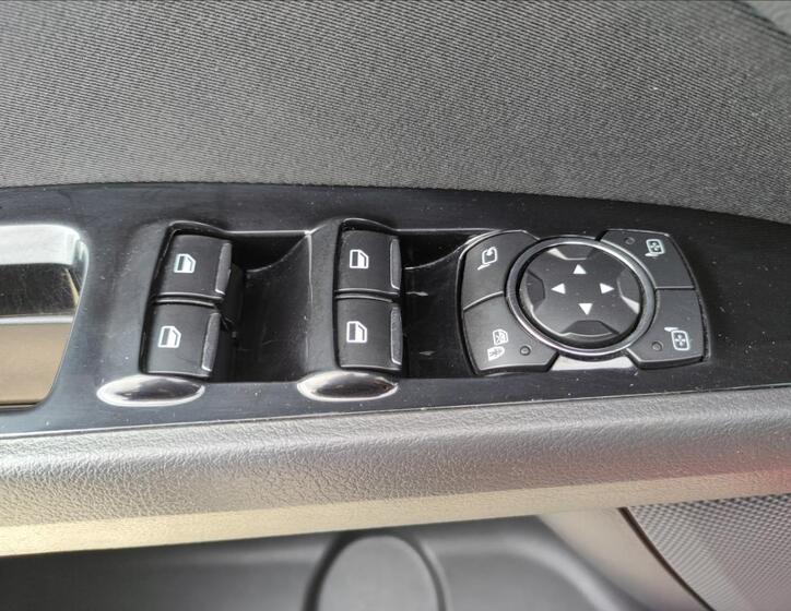 Ford Mondeo 23