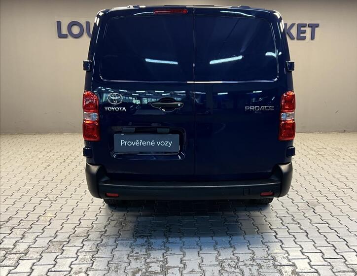 Toyota ProAce 12