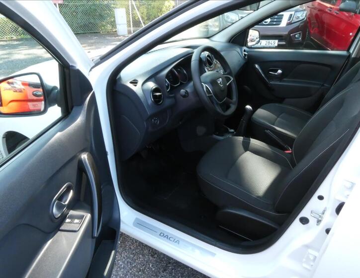 Dacia Sandero 15
