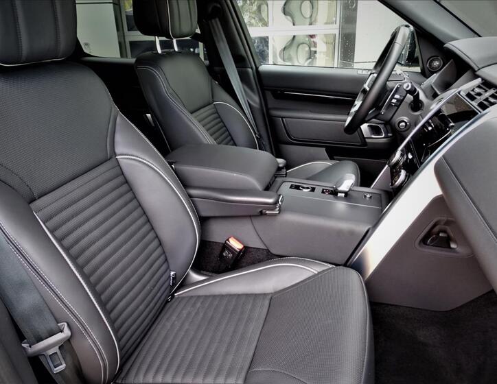 Land Rover Discovery 19