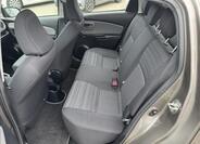 Toyota Yaris 12