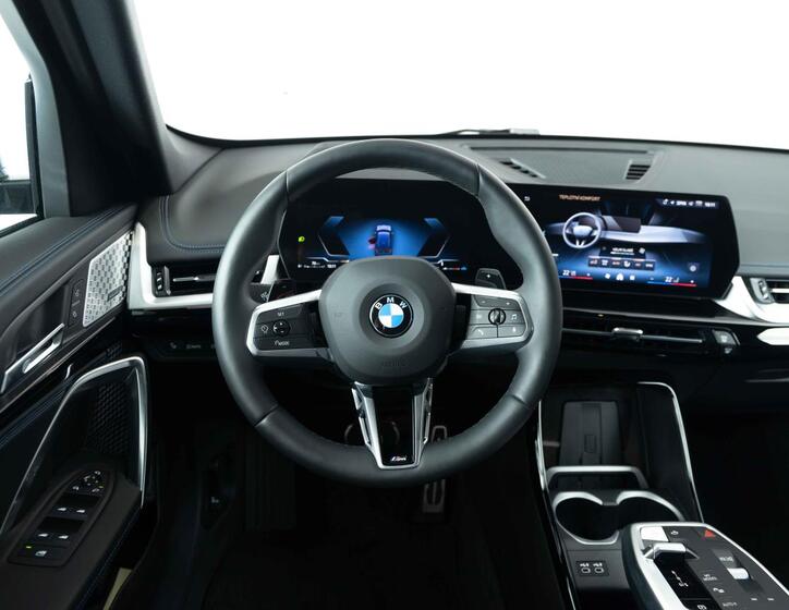 BMW X1 13