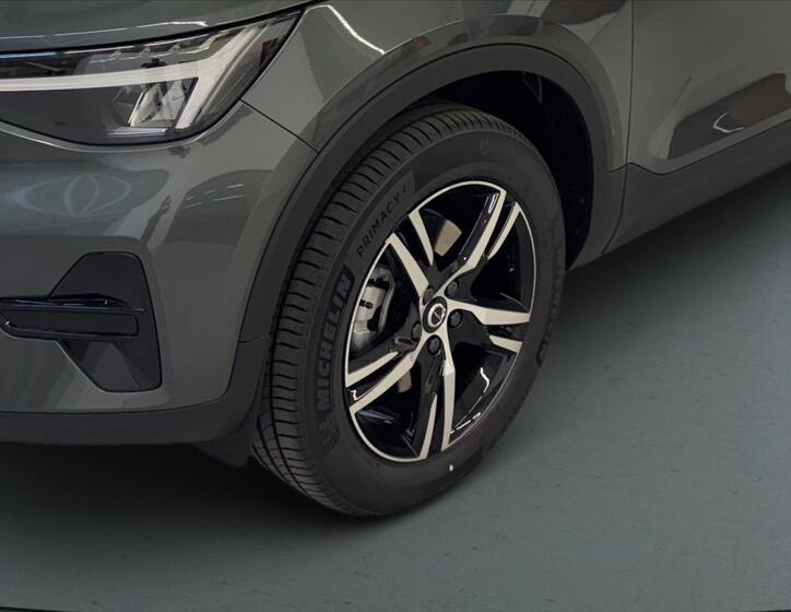 Volvo XC40 6