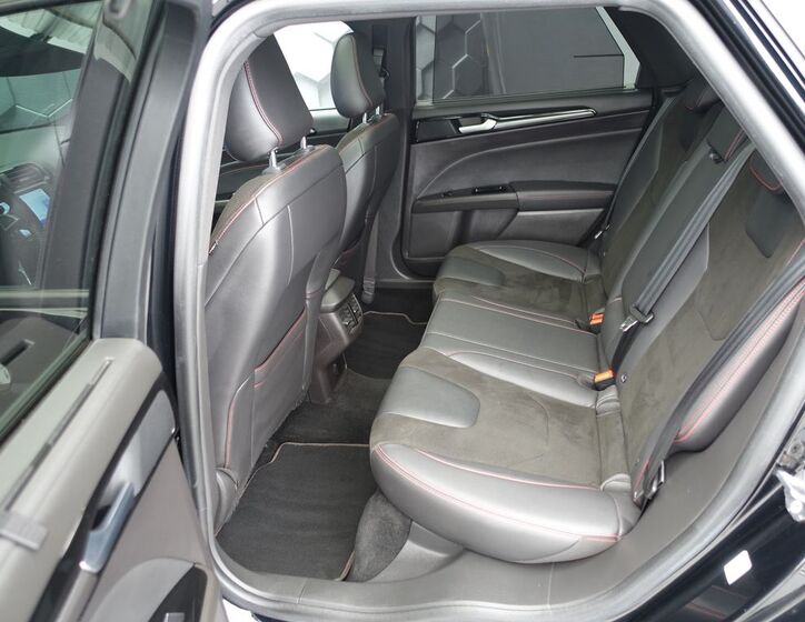 Ford Mondeo 34