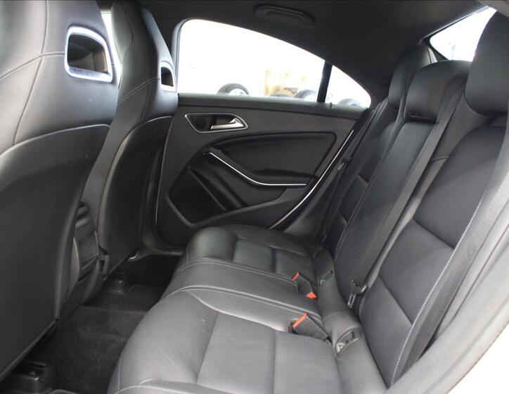 Mercedes-Benz CLA 14