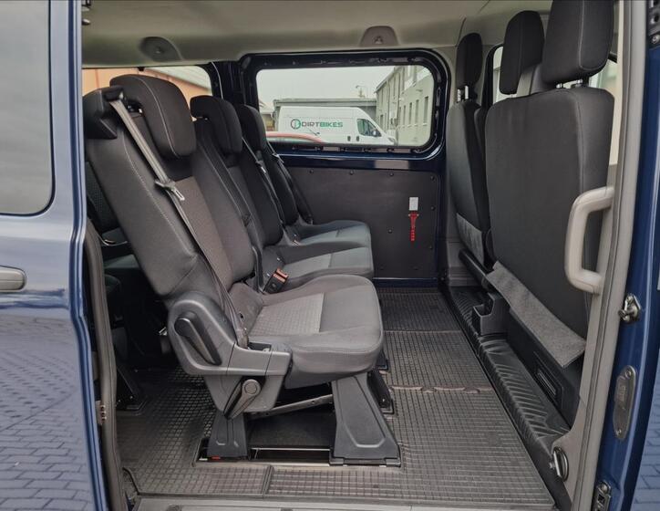 Ford Transit Custom 16