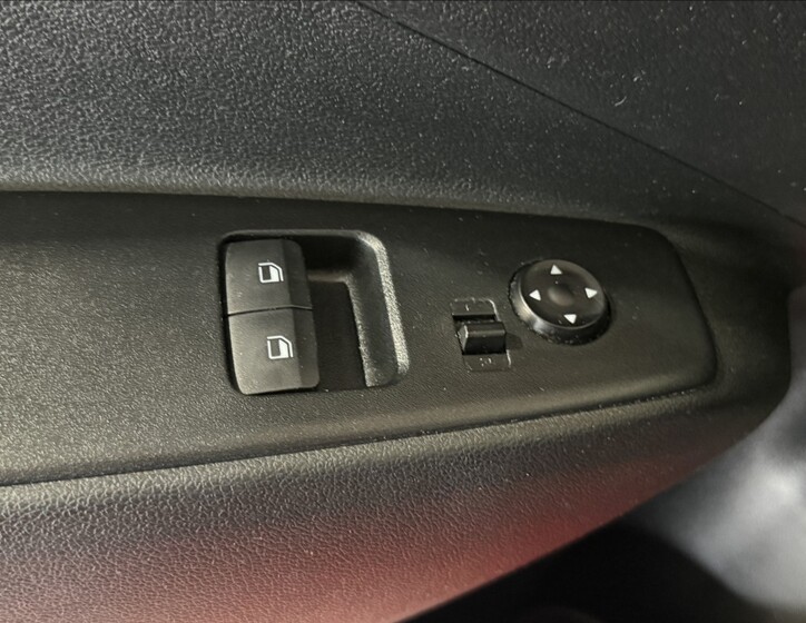 Hyundai i10 15