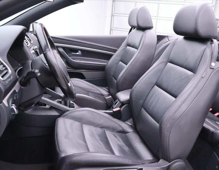 Volkswagen EOS 20