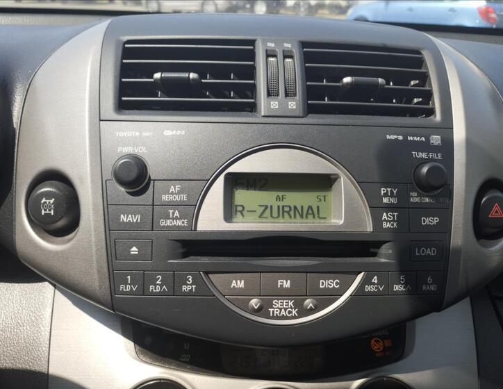 Toyota RAV4 12