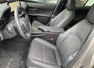 Lexus UX 250h 9