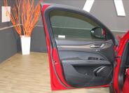 Alfa Romeo Stelvio 13