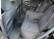 Toyota RAV4 8