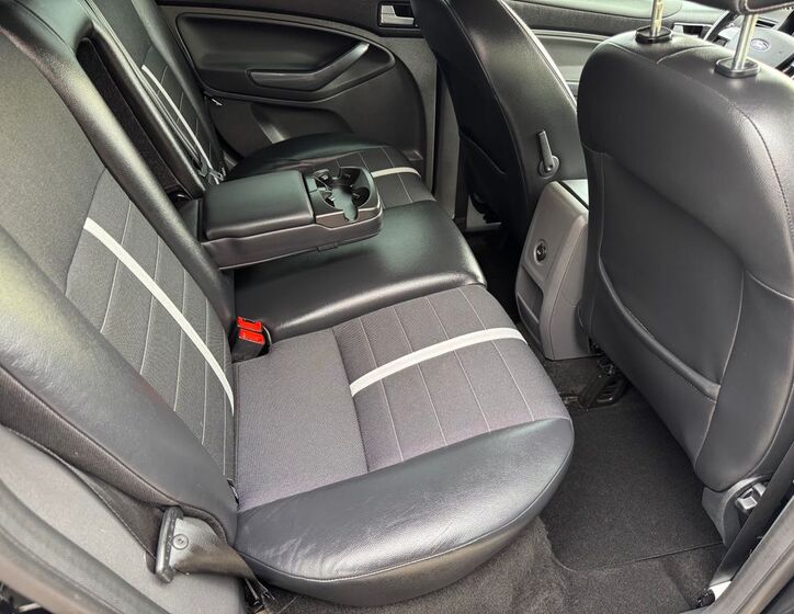 Ford Kuga 16