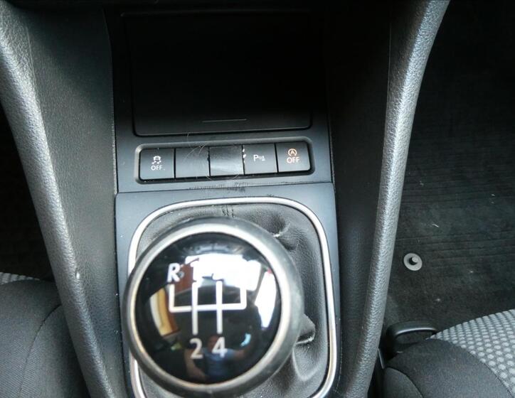 Volkswagen Golf 31