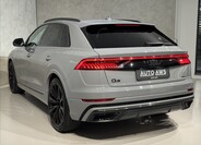 Audi Q8 10