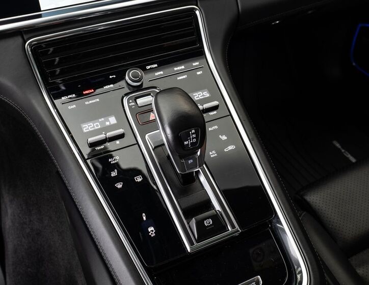 Porsche Panamera 13
