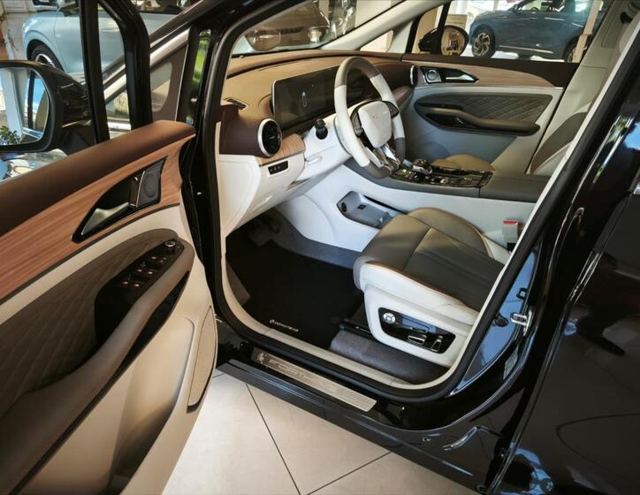 Dongfeng U-Tour 4