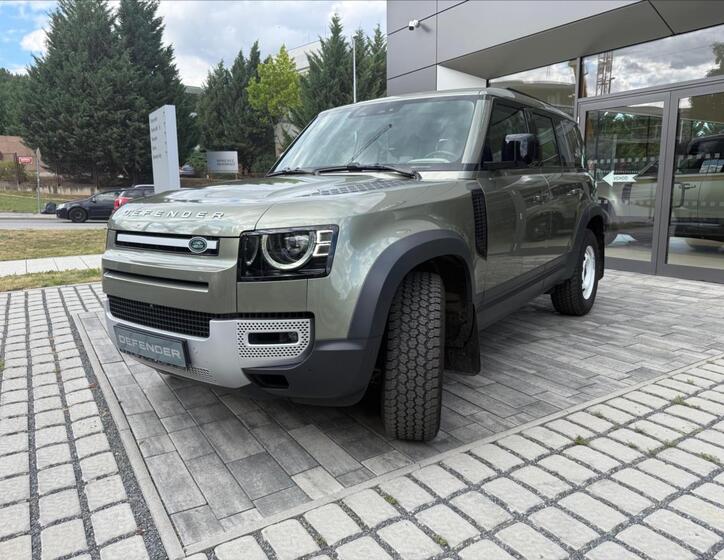 Land Rover Defender 1