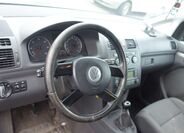 Volkswagen Touran 16