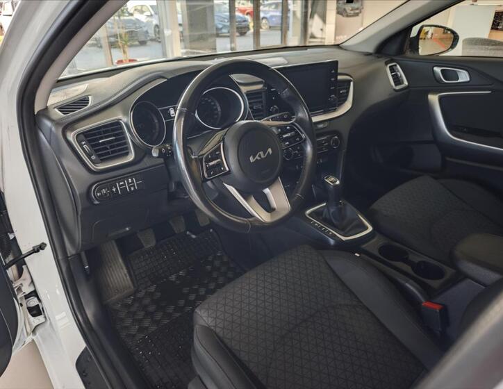 KIA Ceed 10