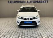 Toyota Verso 4