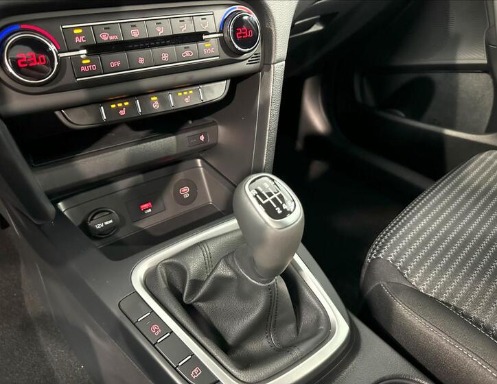 KIA Ceed 14