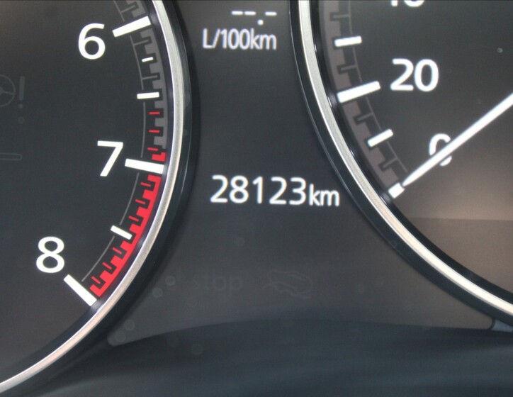 Mazda CX-30 9