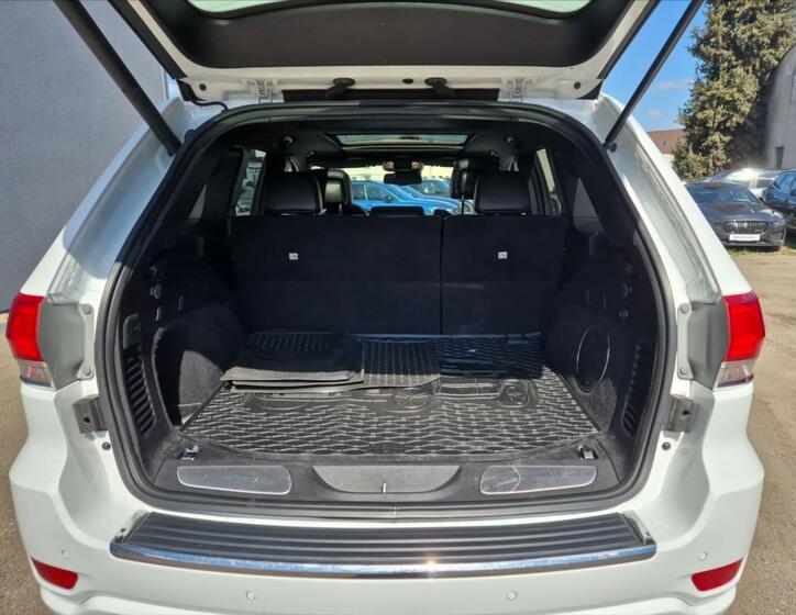Jeep Grand Cherokee 11