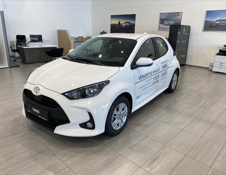 Toyota Yaris 1