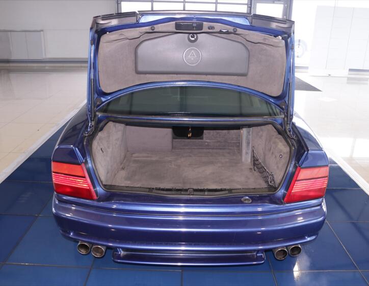 BMW Řada 8 7