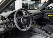 Porsche Cayman 5