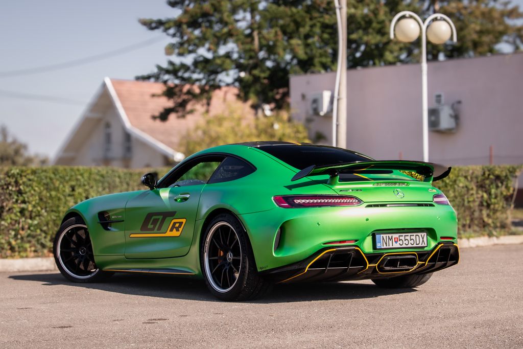 Mercedes-Benz AMG GT