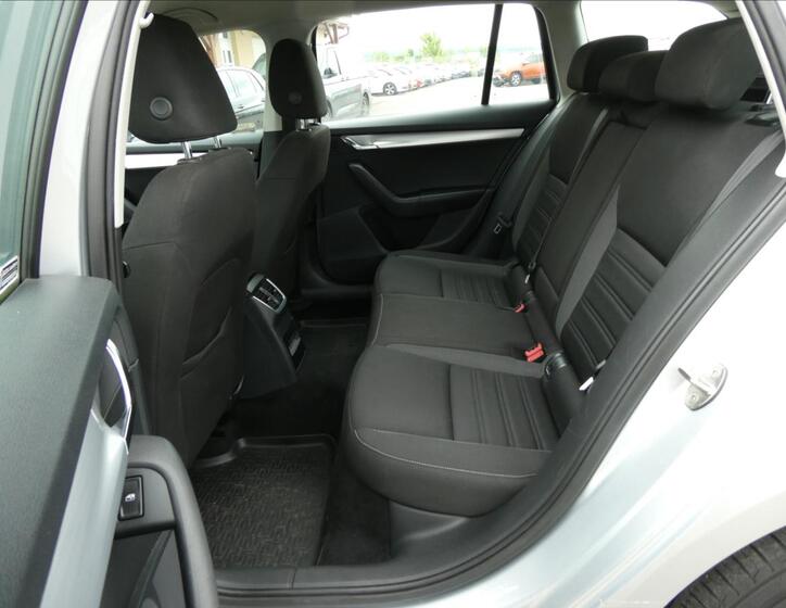 Škoda Octavia 17