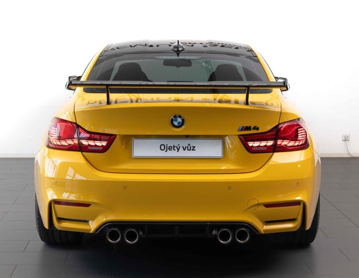 BMW M4 4