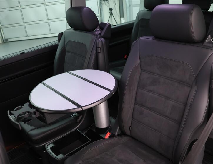 Volkswagen Multivan 16