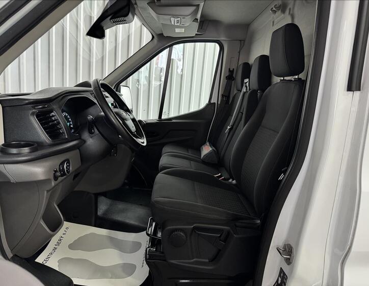 Ford Transit 28