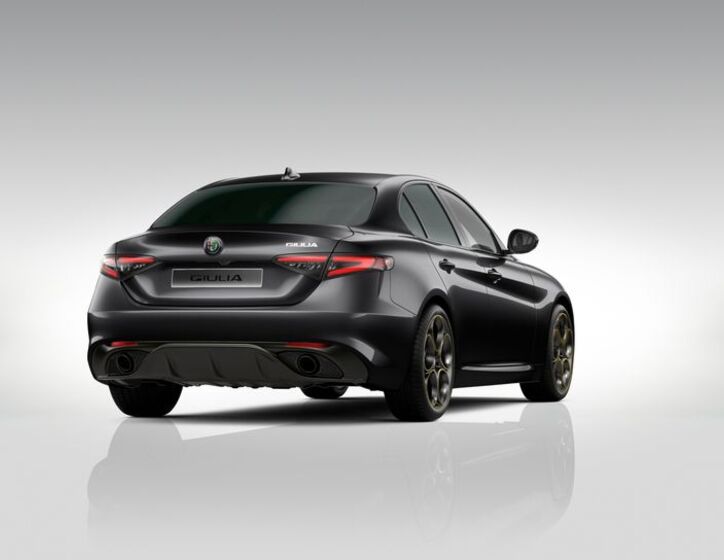 Alfa Romeo Giulia 4