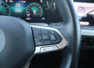 Volkswagen Golf 42