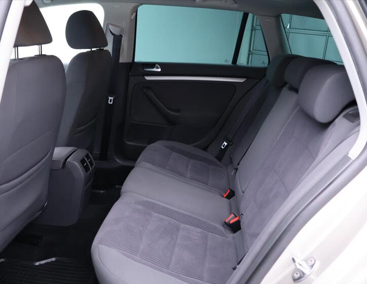 Volkswagen Golf 14