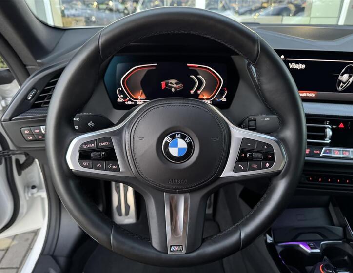 BMW Řada 2 21