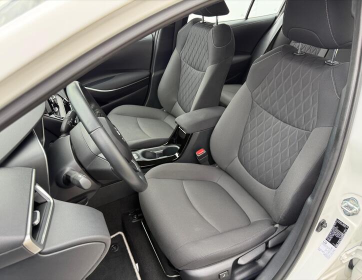 Toyota Corolla 9