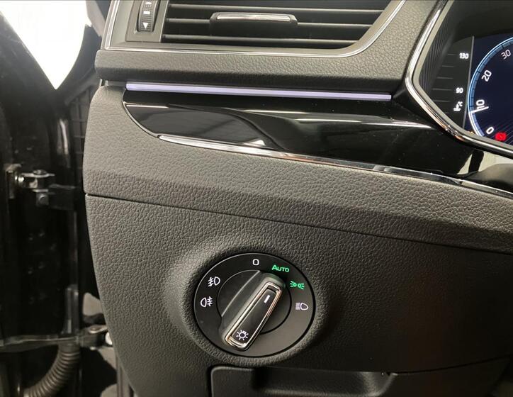 Škoda Superb 13