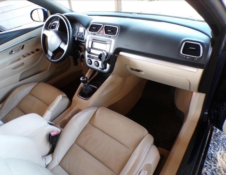 Volkswagen EOS 27