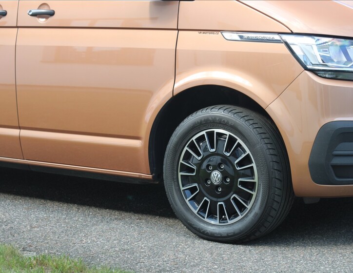 Volkswagen California 12